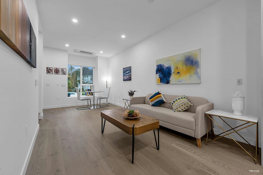 659 W 30th Avenue Vancouver, BC - 3