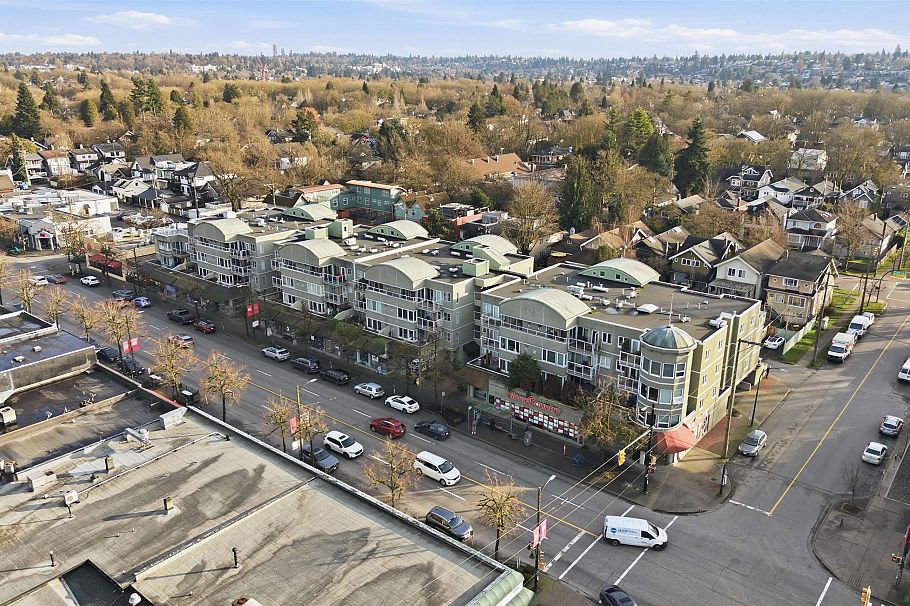 216 3250 W Broadway Vancouver, BC - 8