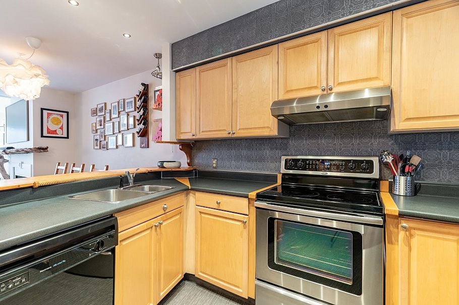 13 2151 Banbury Road North Vancouver, BC - 11