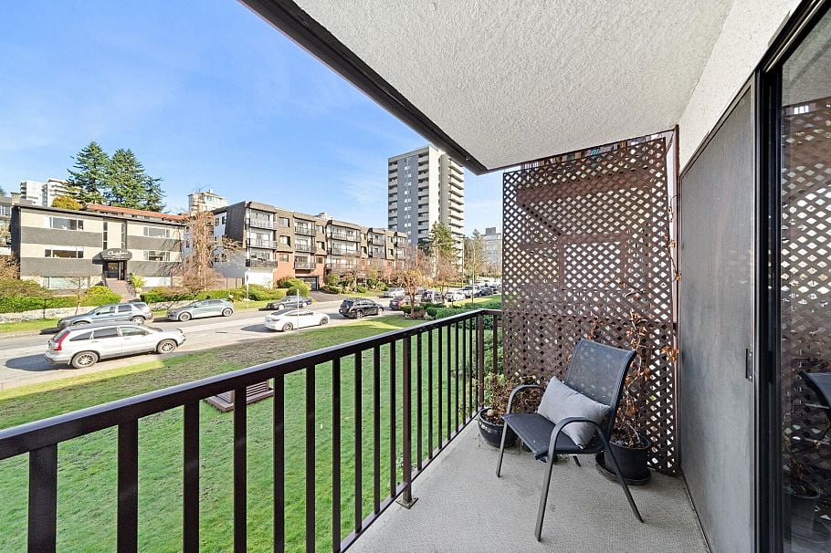 203 131 W 4th Street North Vancouver, BC - 11