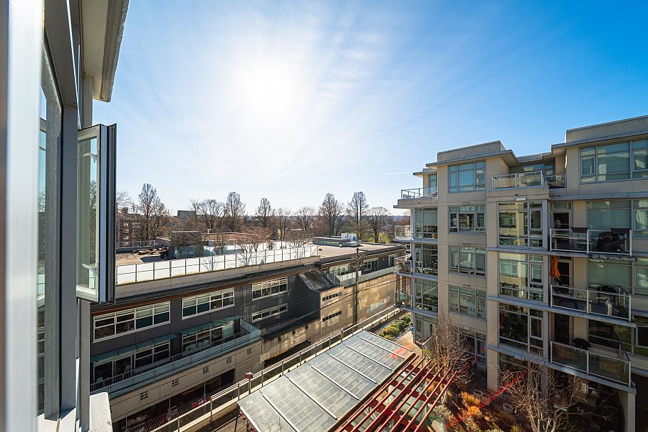 607 2228 W Broadway Vancouver, BC - 25