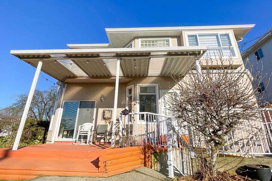 2056 Scarboro Avenue Vancouver, BC - 31