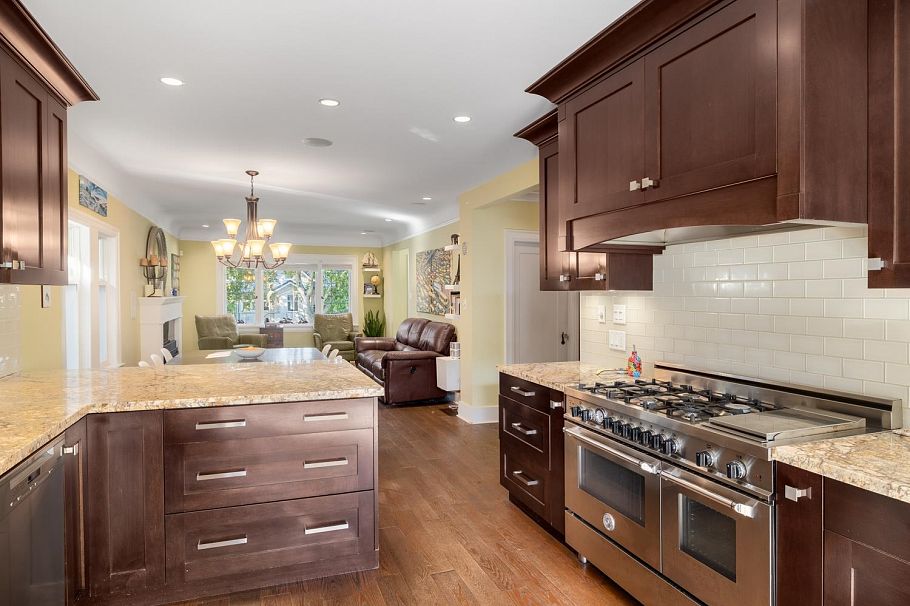 3432 W 13th Avenue Vancouver, BC - 17