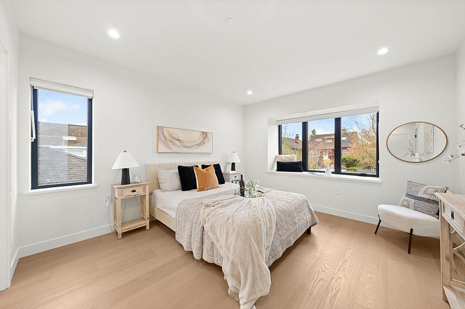 1 2247 Parker Street Vancouver, BC - 23