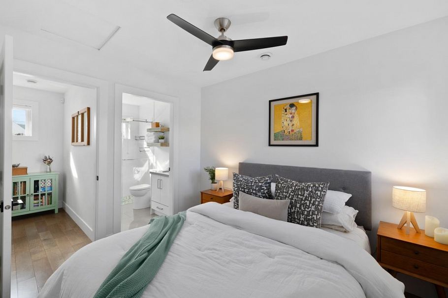 2248 Grant Street Vancouver, BC - 13