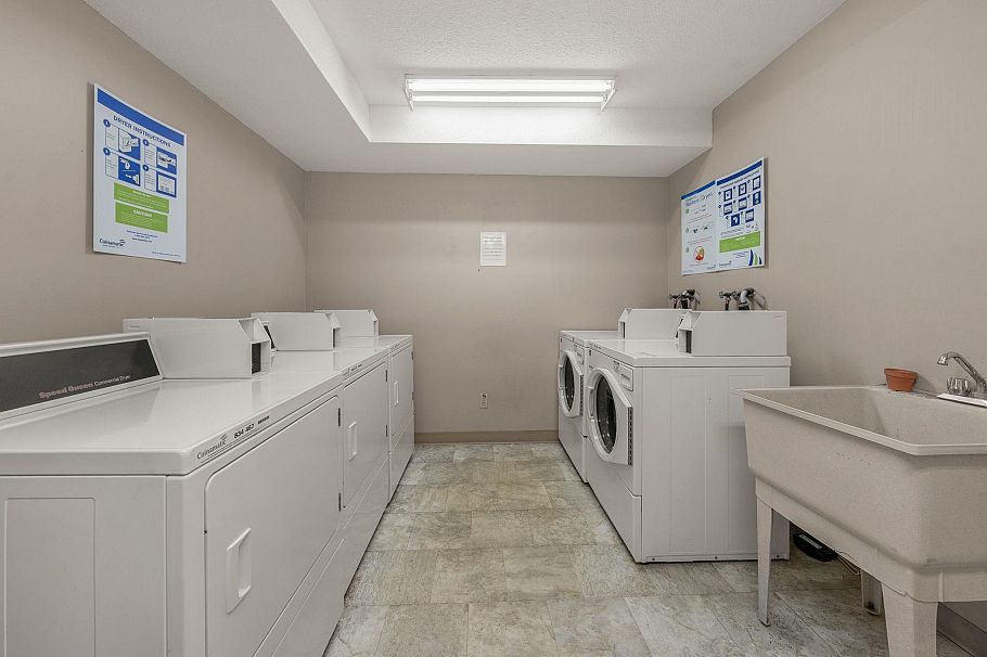 305 33 N Templeton Drive Vancouver, BC - 17