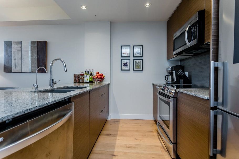 1635 Eastern Avenue North Vancouver, BC - 8