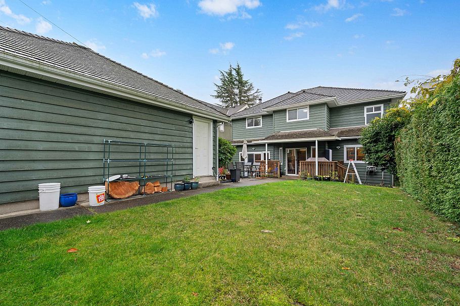 4053 W 38th Avenue Vancouver, BC - 22