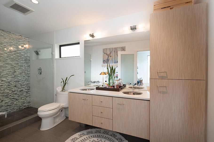 1930 Panorama Drive North Vancouver, BC - 25