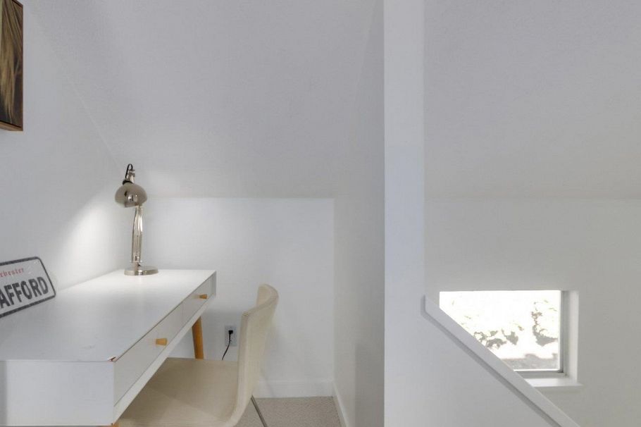 29 900 W 17th Street North Vancouver, BC - 18