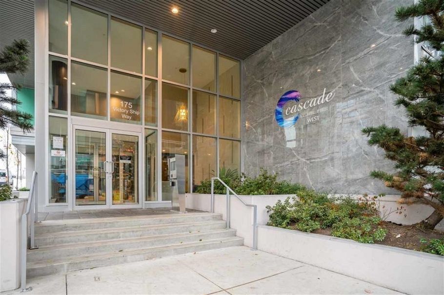 304 175 Victory Ship Way North Vancouver, BC - 25