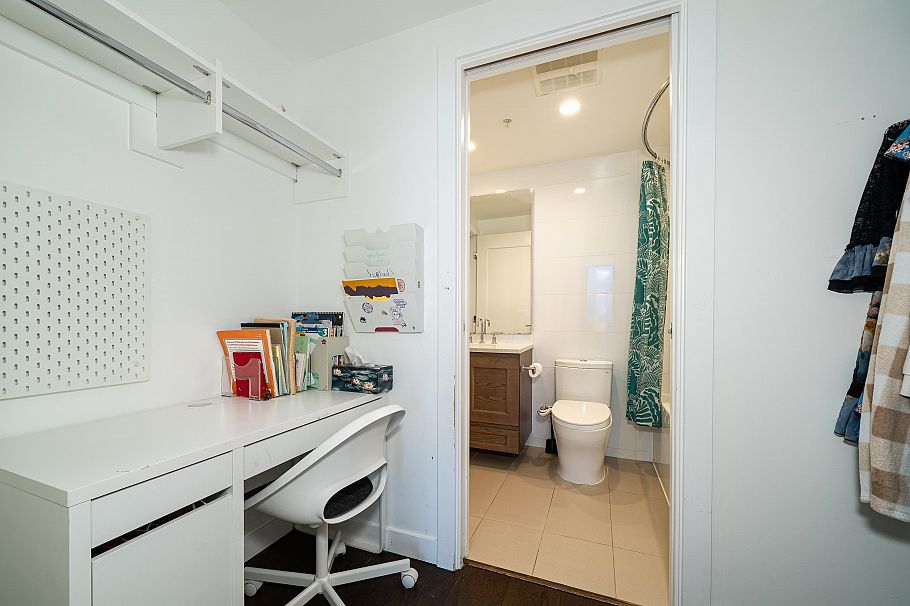 2001 5629 Birney Avenue Vancouver, BC - 23