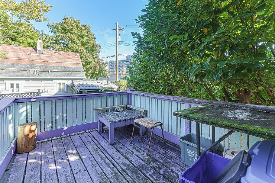 333 E 13th Avenue Vancouver, BC - 28