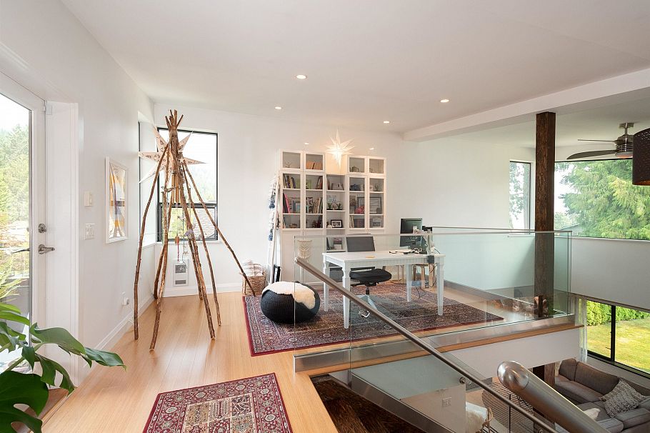 1930 Panorama Drive North Vancouver, BC - 18