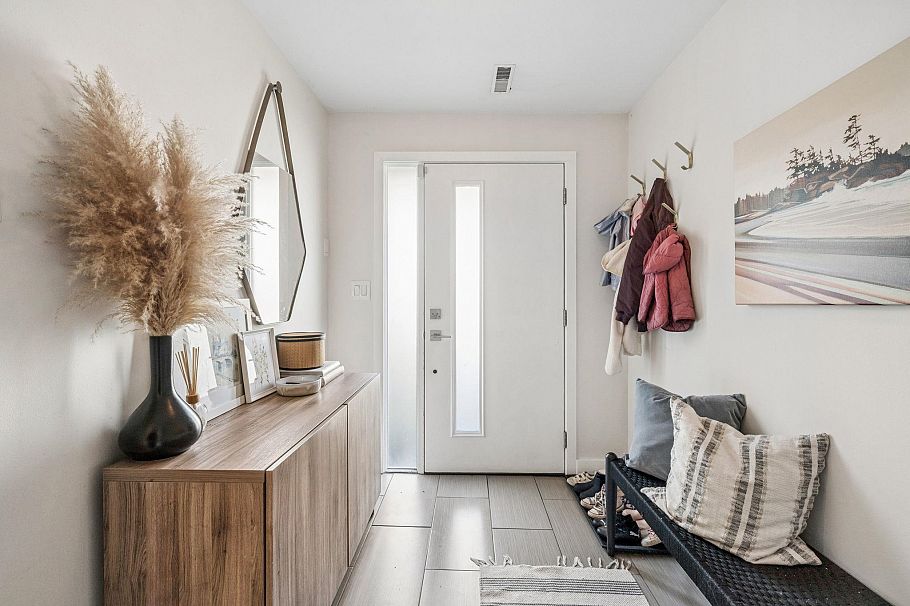 3616 E Georgia Street Vancouver, BC - 3