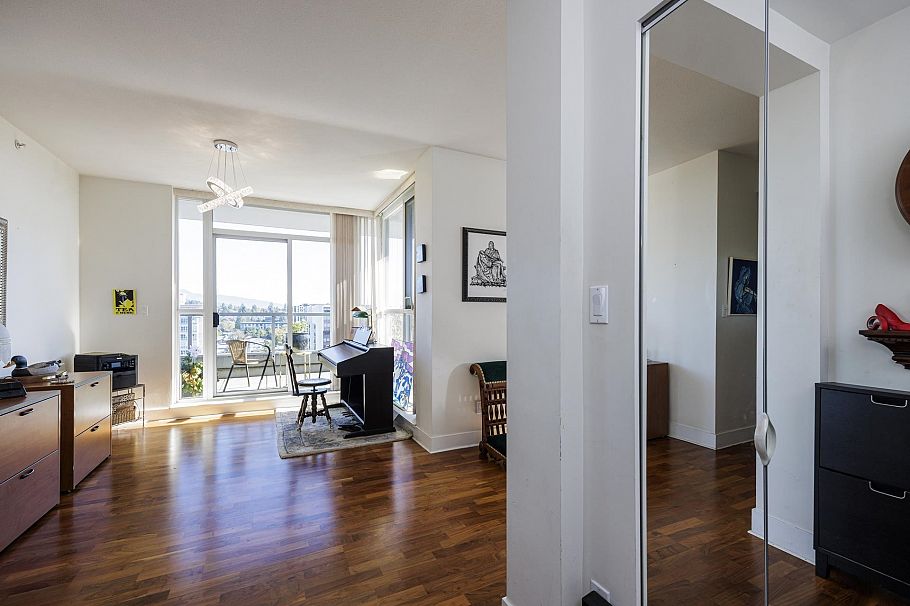 1702 121 W 16th Street North Vancouver, BC - 21