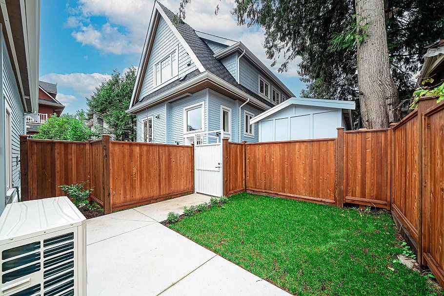 1926 William Street Vancouver, BC - 25