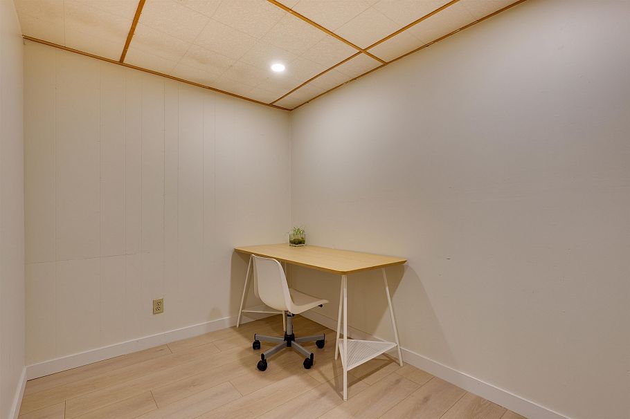 76 3437 E 49th Avenue Vancouver, BC - 18