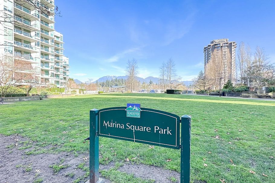 1004 1710 Bayshore Drive Vancouver, BC - 21