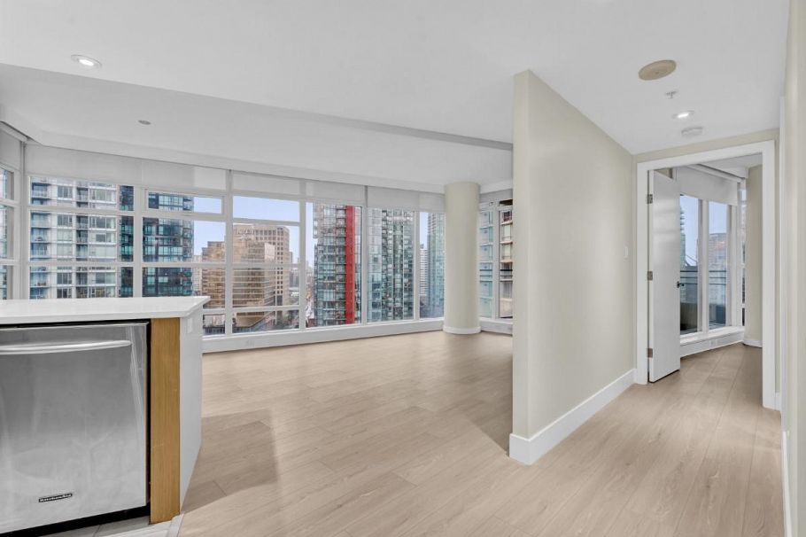 2305 1205 W Hastings Street Vancouver, BC - 17