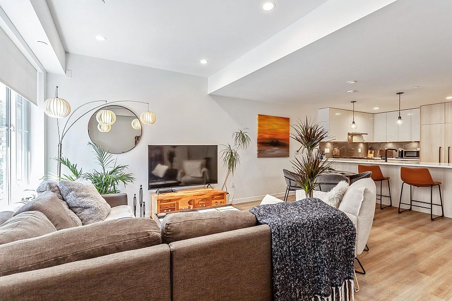 6 237 Ridgeway Avenue North Vancouver, BC - 4