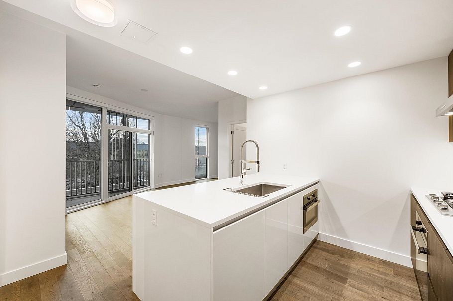 307 2888 Arbutus Street Vancouver, BC - 17