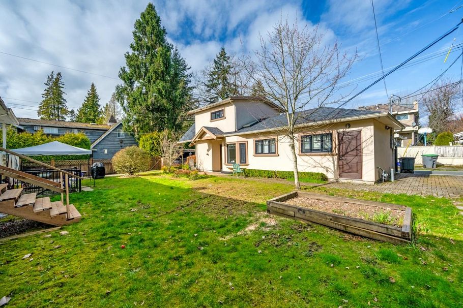 1441 W 49th Avenue Vancouver, BC - 35