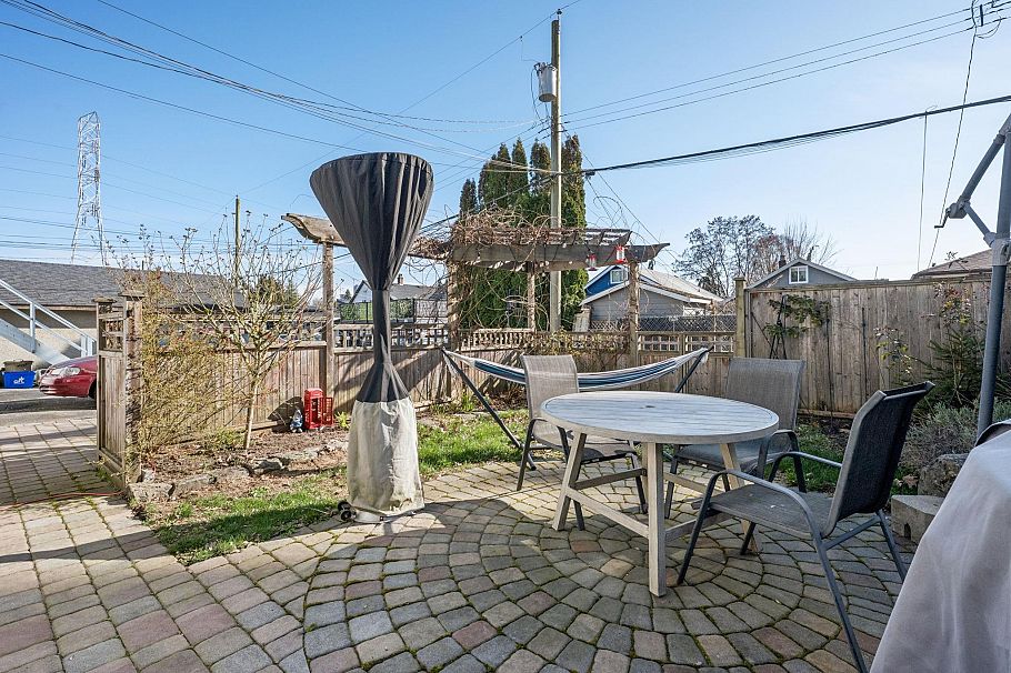 3616 E Georgia Street Vancouver, BC - 33