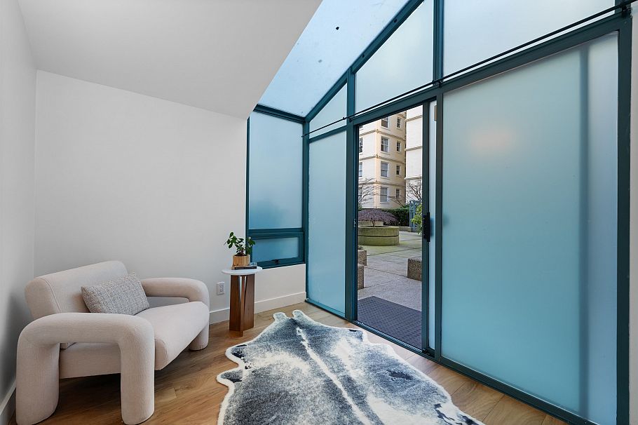 203 1238 Melville Street Vancouver, BC - 16