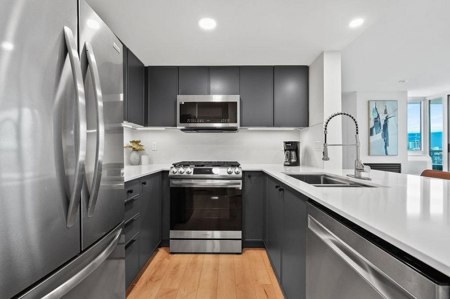 1302 120 Milross Avenue Vancouver, BC - 3