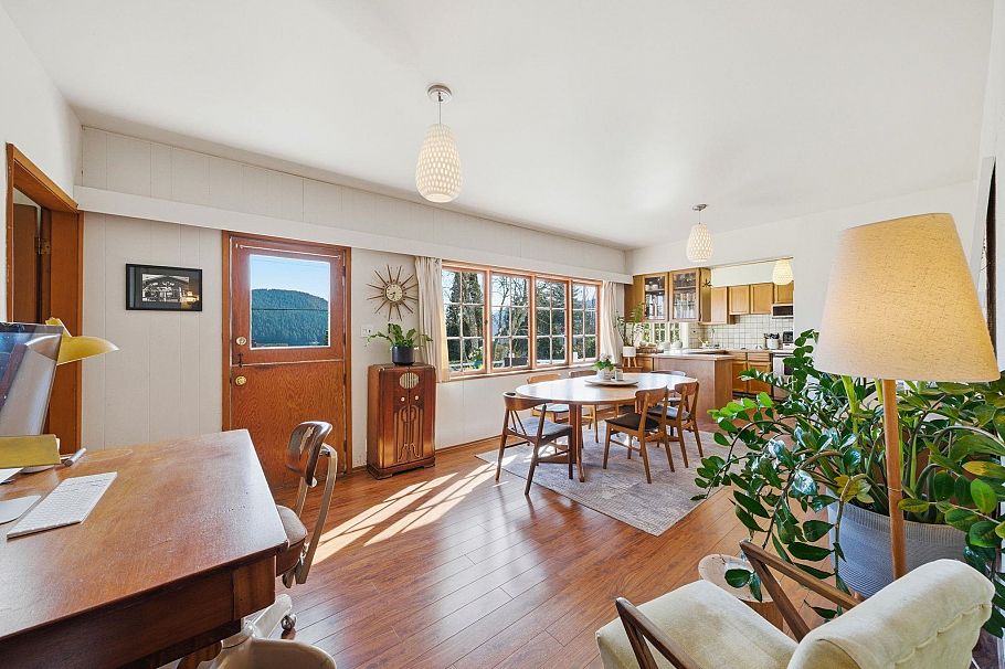 487 Roslyn Boulevard North Vancouver, BC - 13