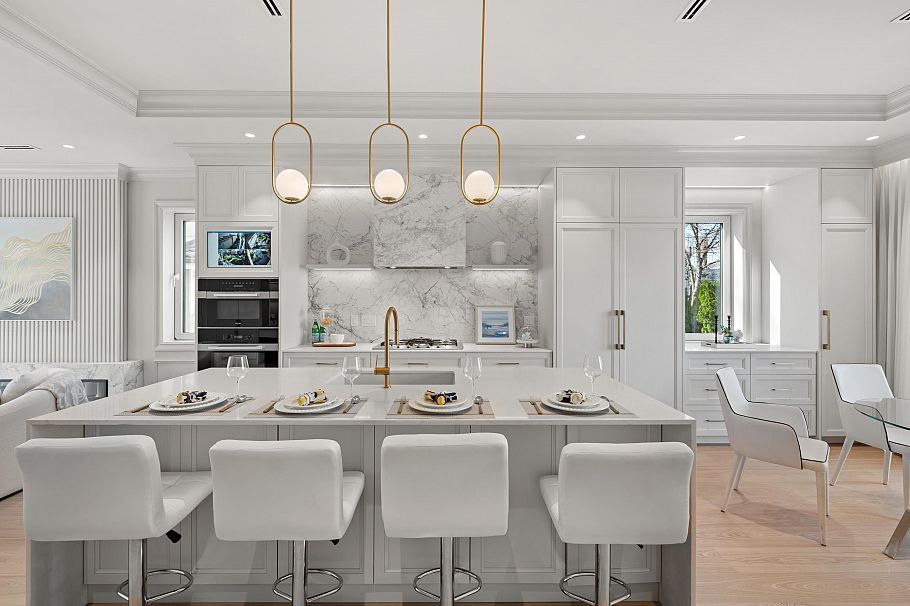 3581 W 19th Avenue Vancouver, BC - 5