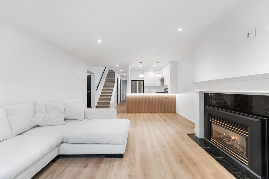 1407 Pendrell Street Vancouver, BC - 30