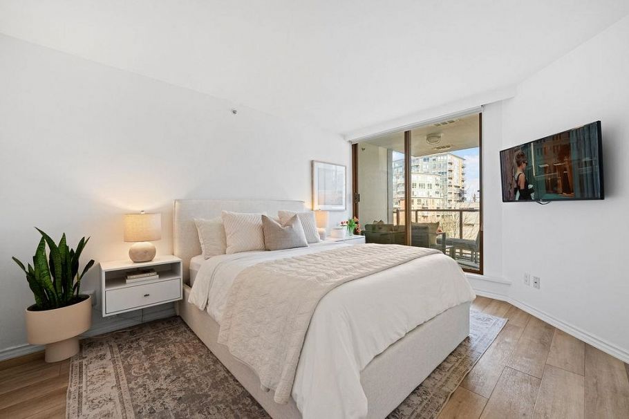 404 1633 W 8th Avenue Vancouver, BC - 11