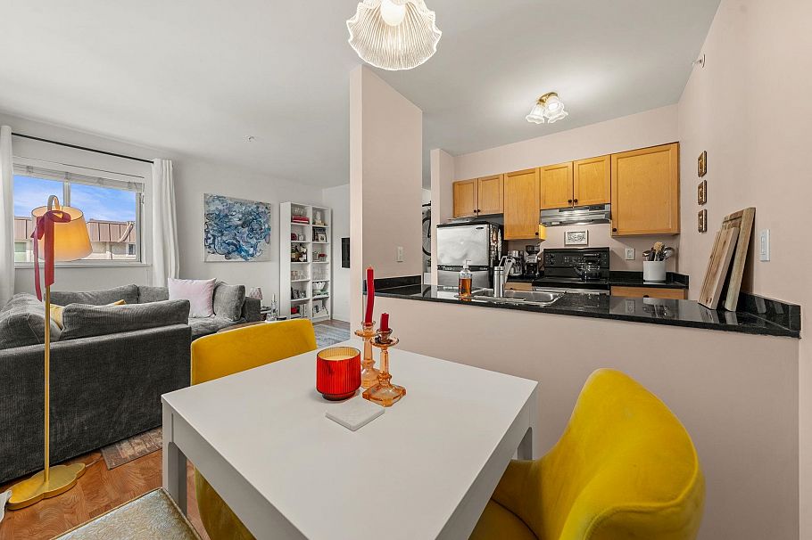 305 33 N Templeton Drive Vancouver, BC - 7