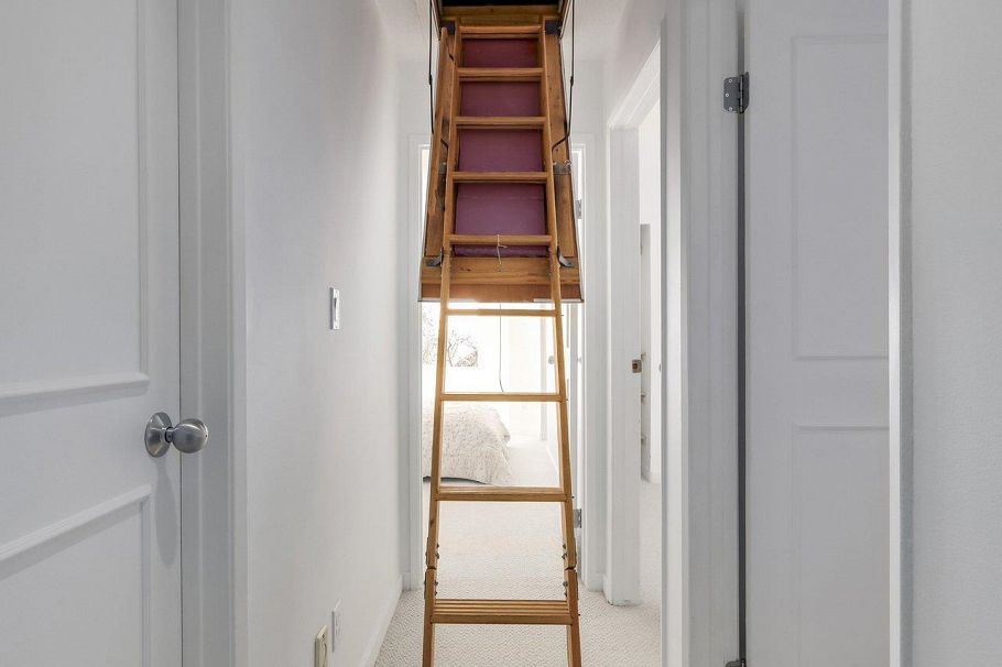 29 900 W 17th Street North Vancouver, BC - 27