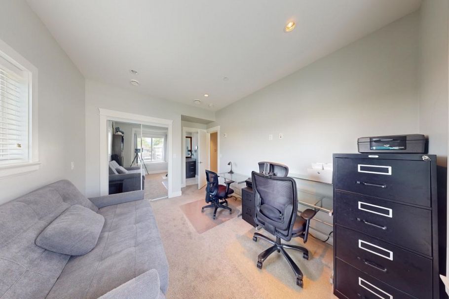 3317 E 3rd Avenue Vancouver, BC - 29