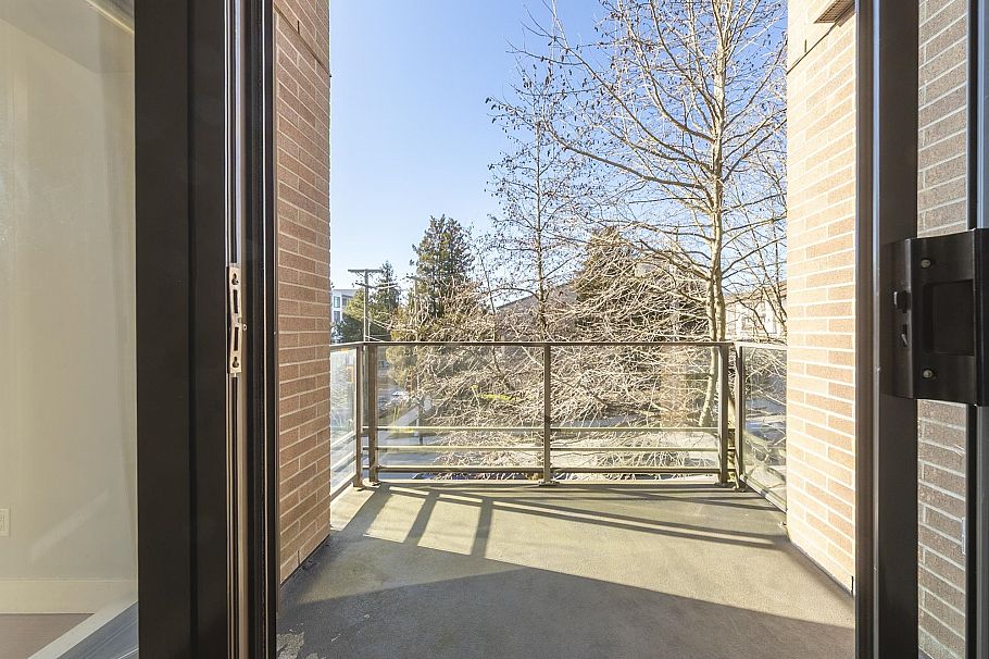 312 170 W 1st Street North Vancouver, BC - 21