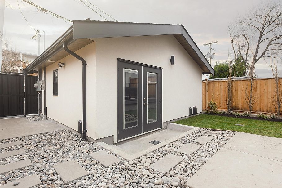 2 735 E 10th Avenue Vancouver, BC - 27