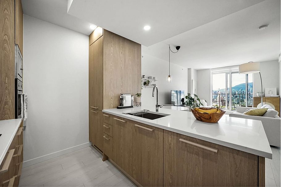 1911 285 E 10th Avenue Vancouver, BC - 10