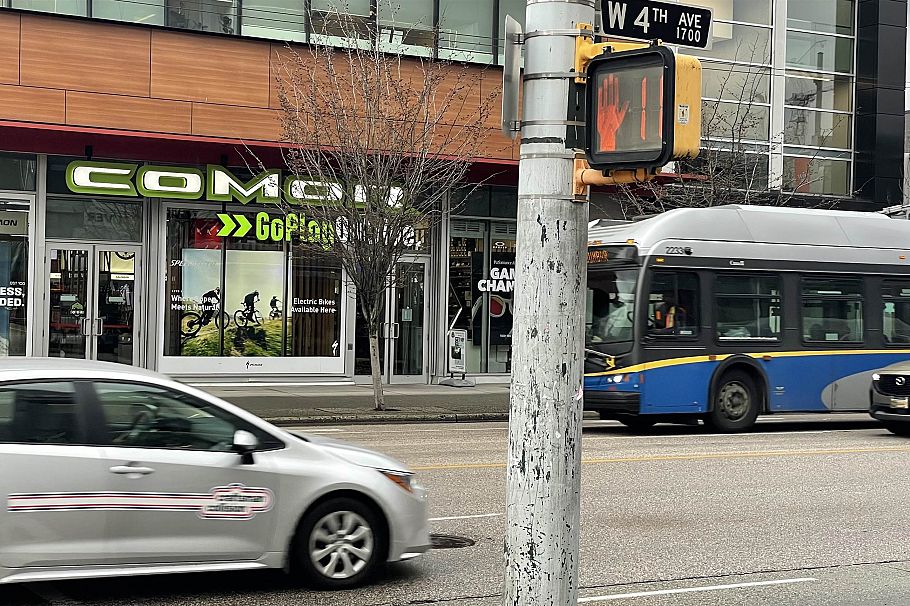 323 1777 W 7th Avenue Vancouver, BC - 32