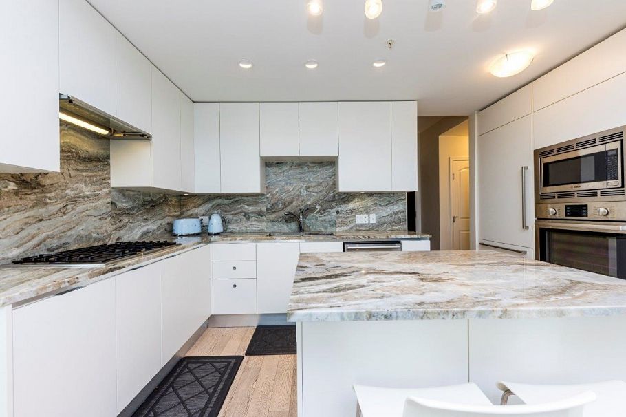 304 175 Victory Ship Way North Vancouver, BC - 7