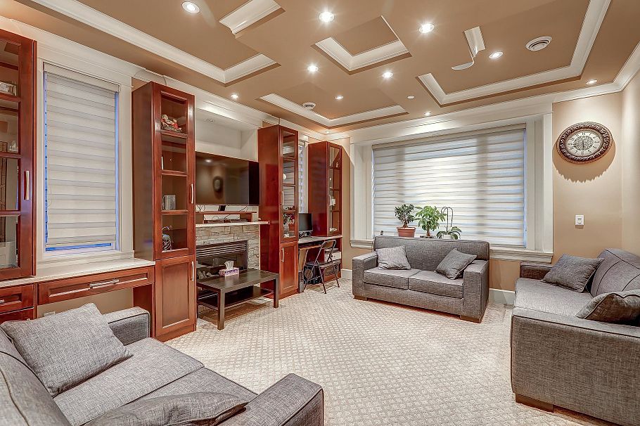 66 W 44th Avenue Vancouver, BC - 5