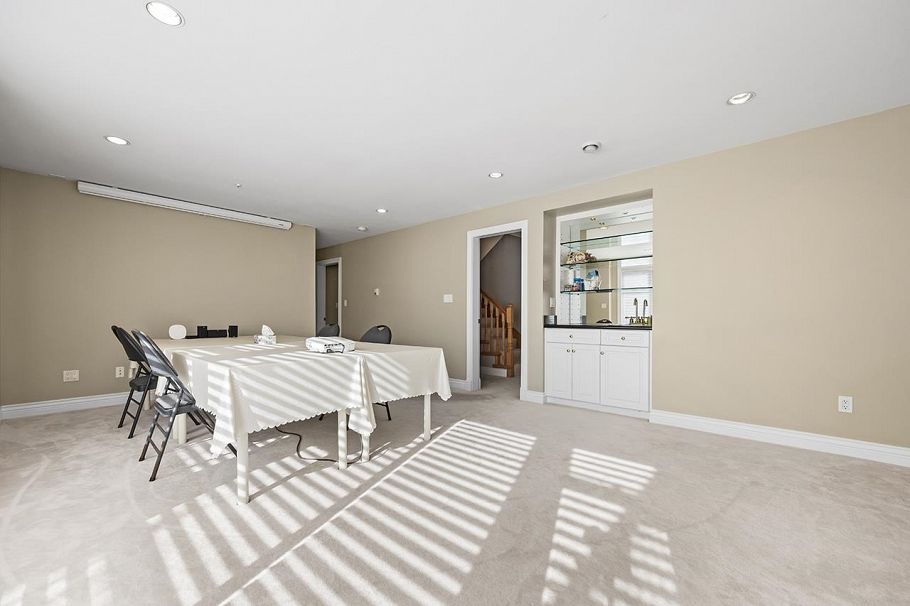 2288 W 20th Avenue Vancouver, BC - 31