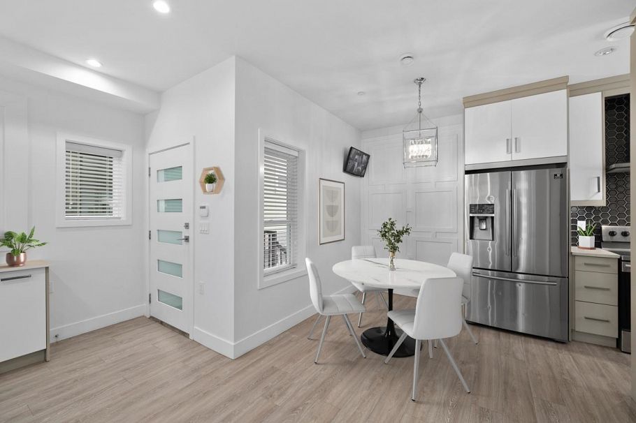 3133 Glen Drive Vancouver, BC - 9