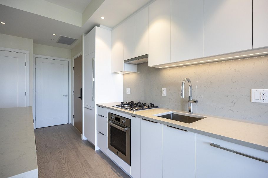 814 6138 Birney Avenue Vancouver, BC - 9