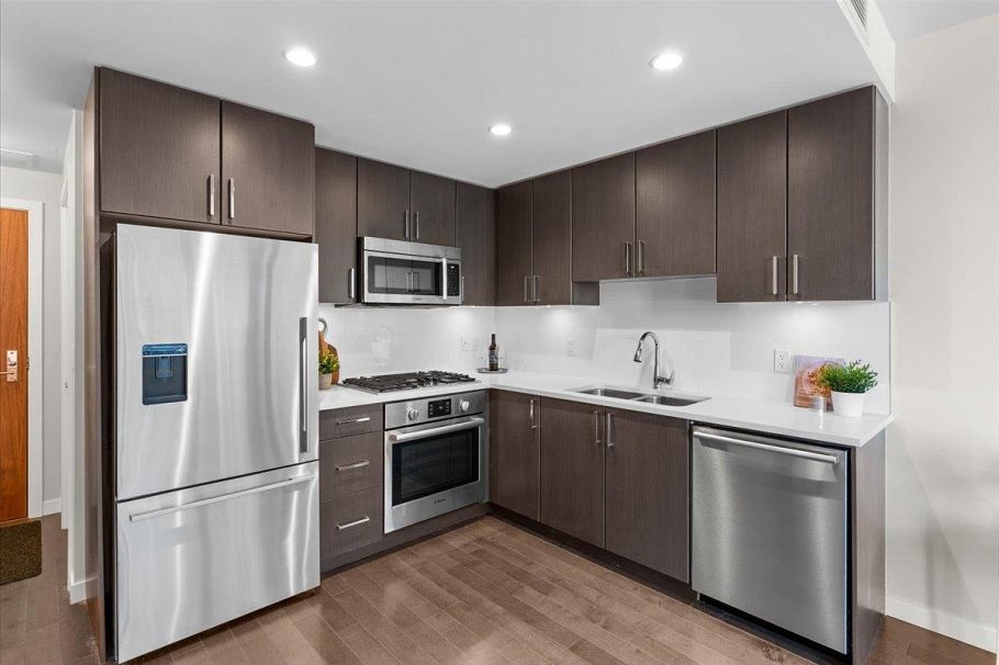 805 1708 Ontario Street Vancouver, BC - 5