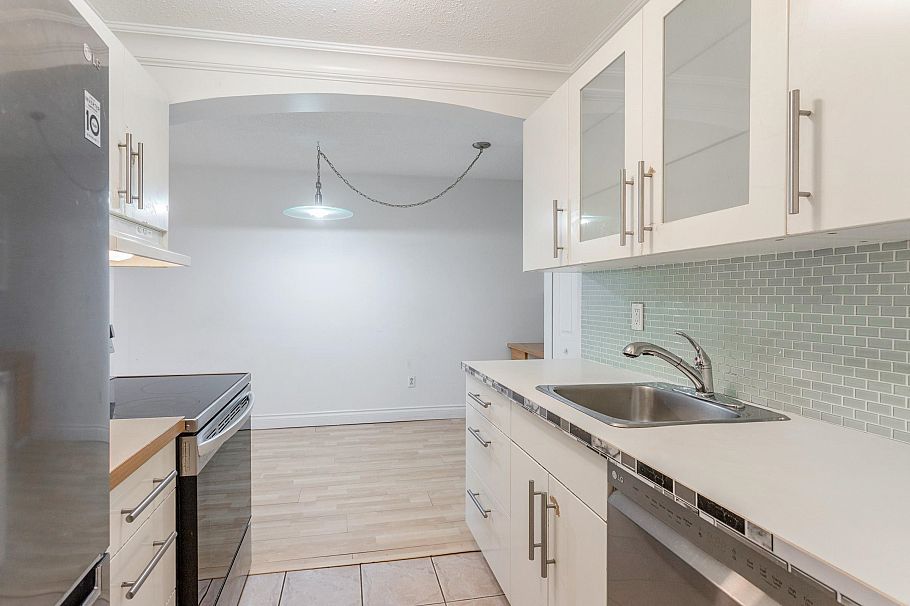 112 240 Mahon Avenue North Vancouver, BC - 9