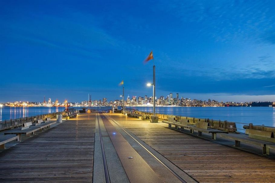 304 175 Victory Ship Way North Vancouver, BC - 31