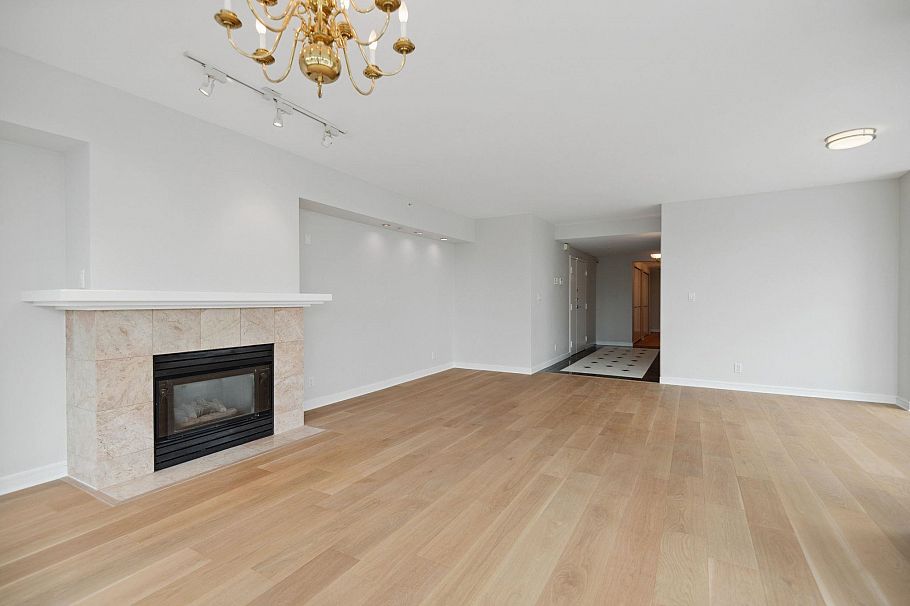 5A 1403 Beach Avenue Vancouver, BC - 13